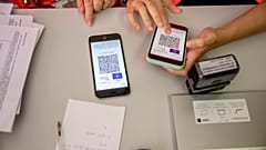 Übeprüfung der Gesundheits-App "pass sanitaire" in Le Bourget (August 2021)