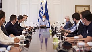 Σύσκεψη υπό τον πρωθυπουργό για την ανασυγκρότηση της Εύβοιας