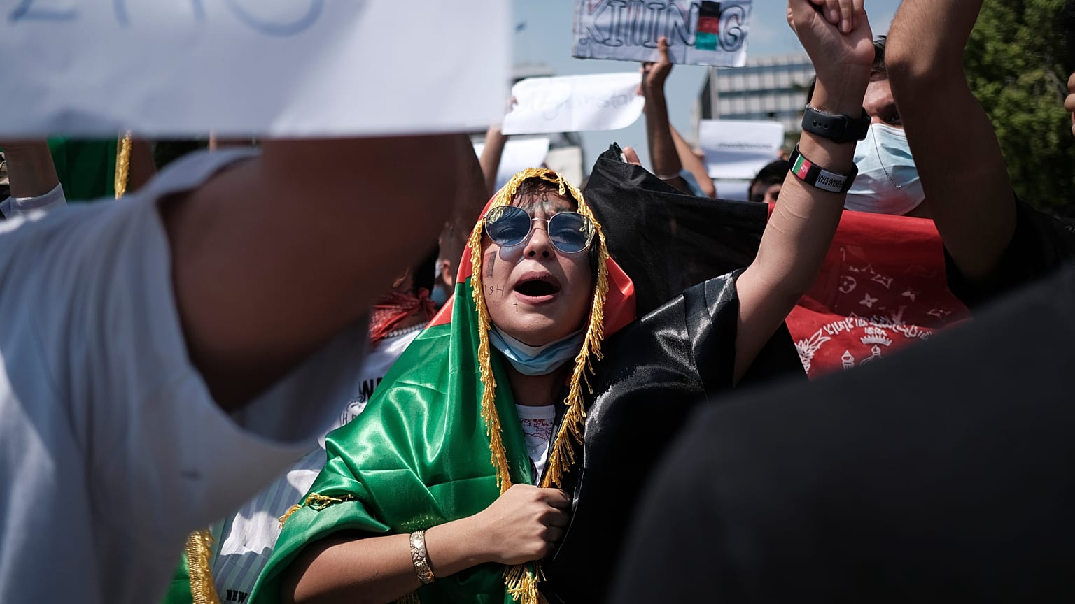 مسيرات في اليونان تضامنا مع أفغانستان