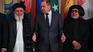 Russi amici dei talebani, ma senza riconoscimento ufficiale