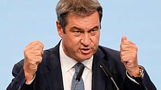 Markus Söder queria ser o sucessor de Angela Merkel
