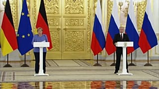 Merkel muestra sus diferencias con Putin sobre Navalni en su última visita a Moscú como canciller