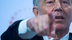 Tony Blair beszédet mond a Thomson Reuters londoni székházában 2018. október 11-én