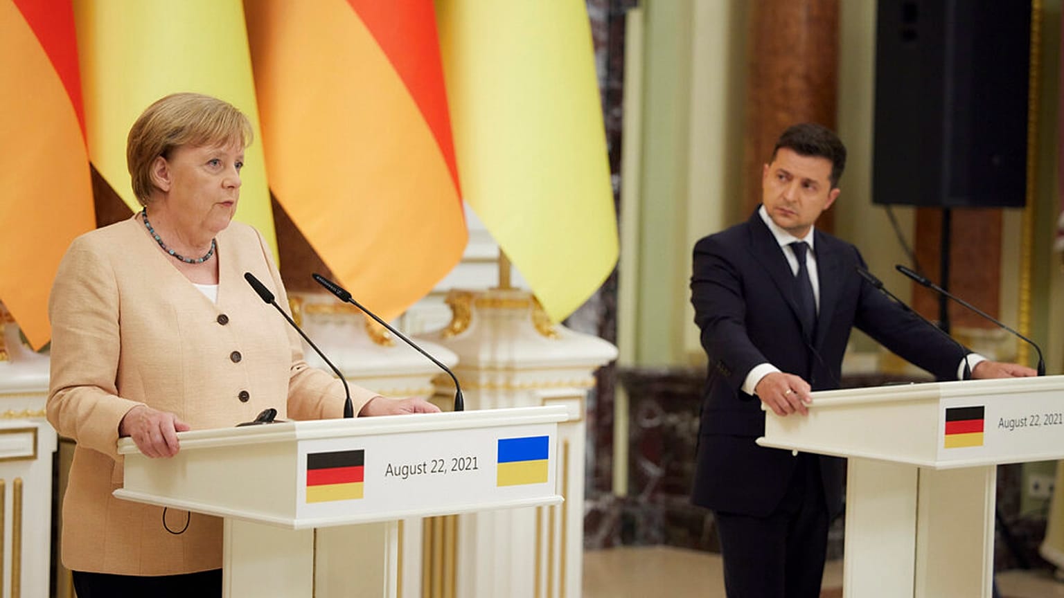 Merkel szankciókat helyezett kilátásba Oroszországgal szemben az Északi Áramlat-2 miatt