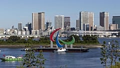 Le logo des Jeux paralympiques de Tokyo, non loin de la base nautique d’Odaiba de la capitale japonaise, le 20 août 2021 