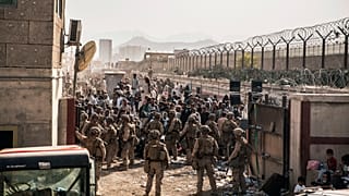 Американские военные в аэропорту Кабула