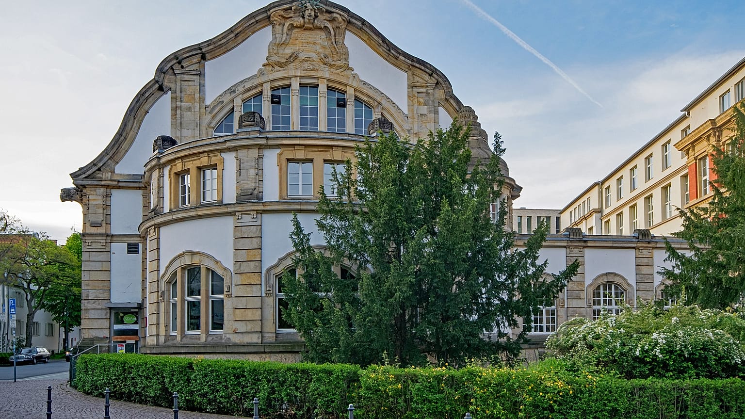 Gebäude der Technischen Unisersität Darmstadt -Symbolbild-