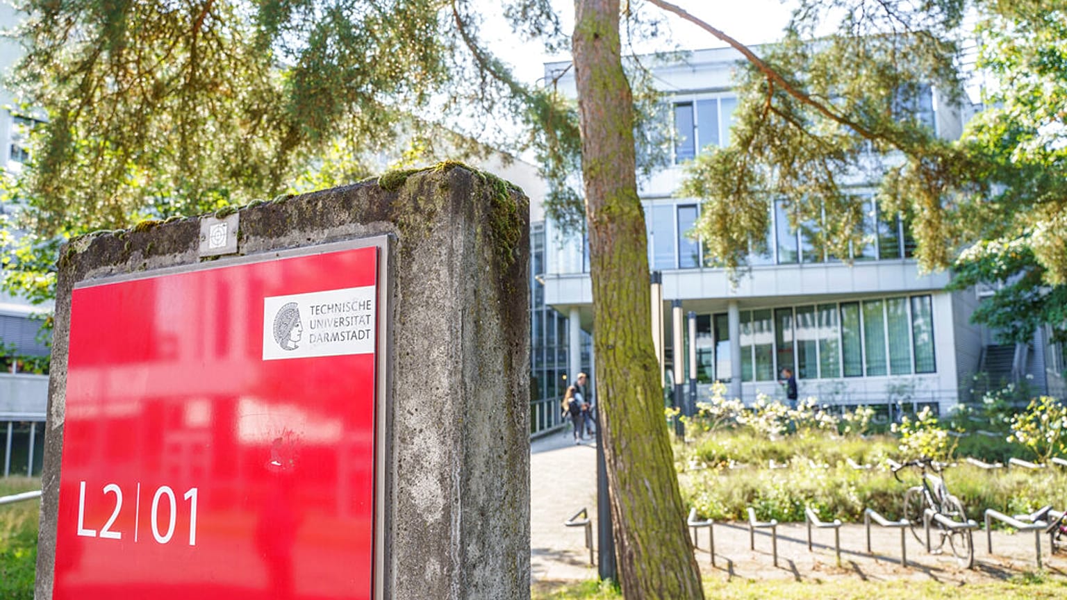 La policía alemana investiga un posible envenenamiento intencionado en la universidad de Darmstadt