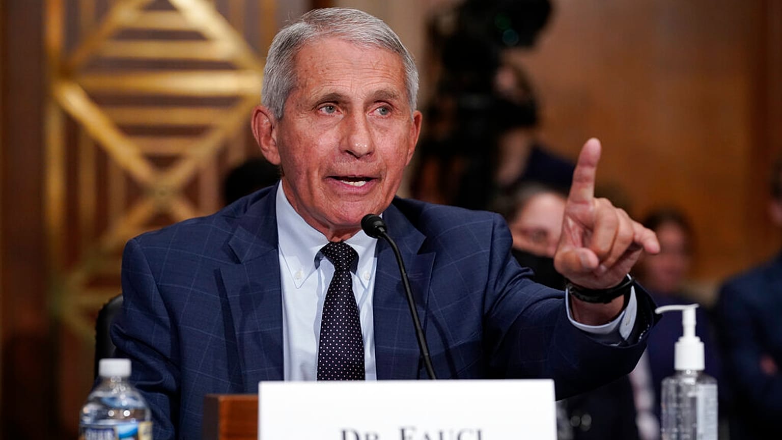 ABD Başkanı Joe Biden'ın en üst düzey sağlık danışmanı Doktor Anthony Fauci.