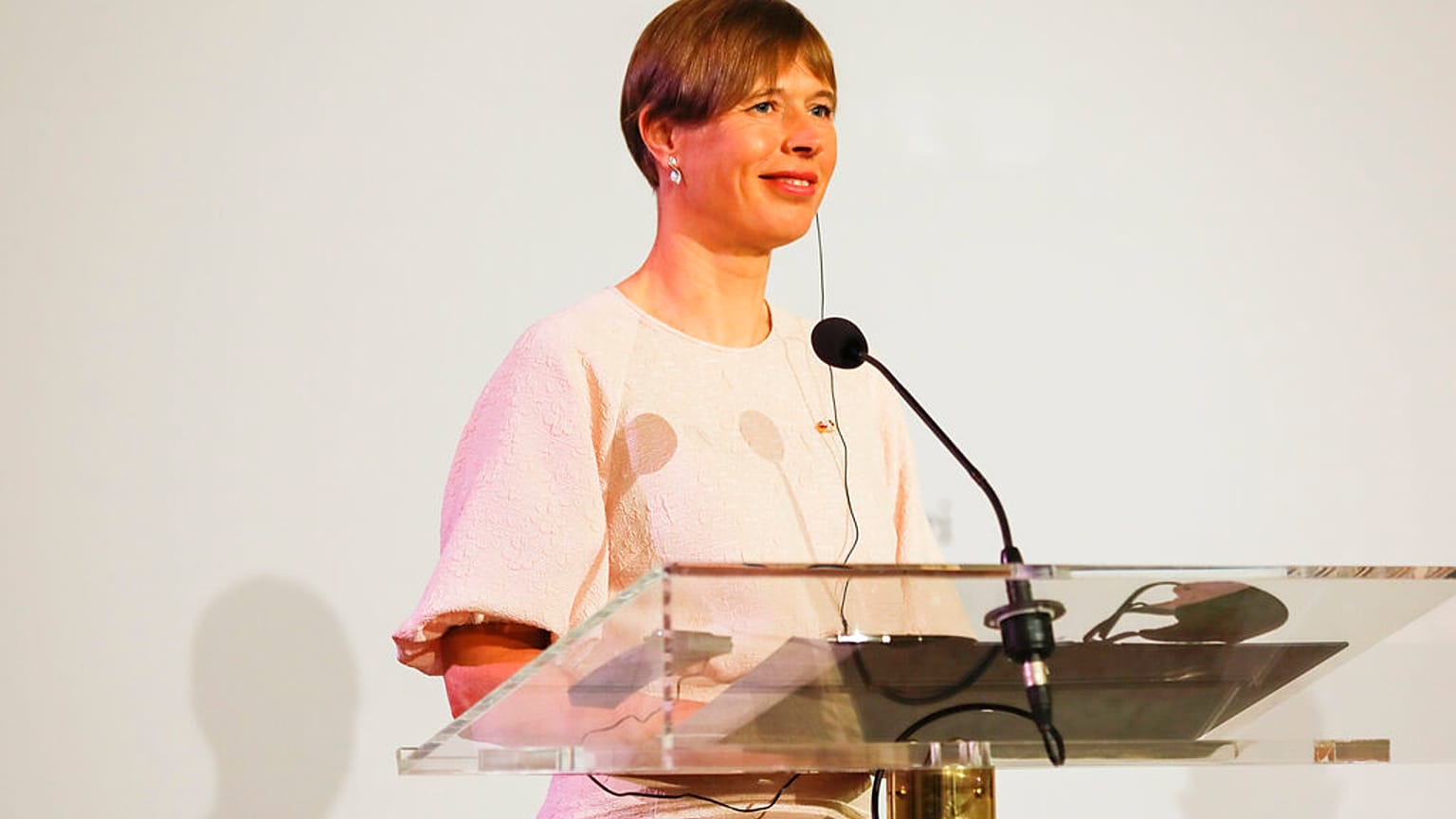 Estonya'nın ilk kadın Cumhurbaşkanı Kersti Kaljulaid.