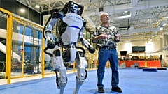 El robot humanoide Atlas de Boston Dynamics durante una presentación