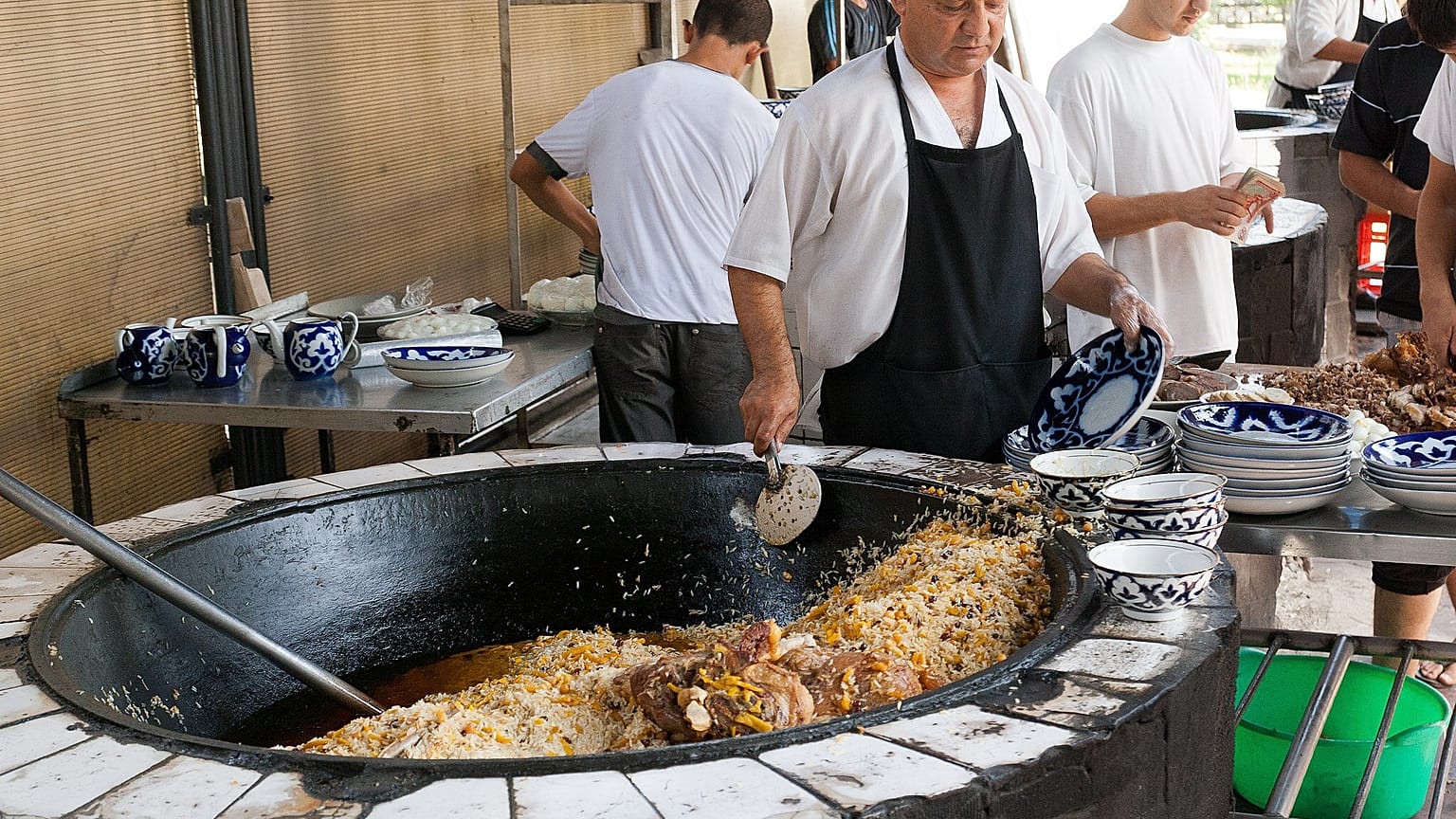 As receitas e a história da gastronomia do Uzebequistão