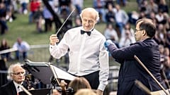 Fischer Iván megkapja a harmadik oltást, 2021. 08. 25-én a Tabánban