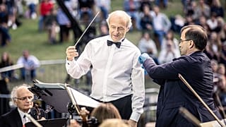 Fischer Iván megkapja a harmadik oltást, 2021. 08. 25-én a Tabánban