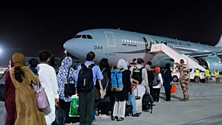 Afganistan'dan tahliyeler sürüyor