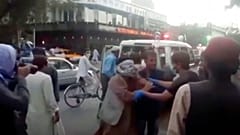 Die Welt verurteilt die Selbstmordattentate von Kabul 