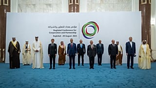 Irak'ta düzenlenen "Bağdat İş Birliği ve Ortaklık Konferansı" toplantıları, başkent Bağdat'taki Hükümet Sarayı'nda başladı