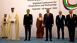 Der Emir von Katar, der saudische und der türkische Außenminister waren einige der Gäste der Konferenz in Bagdad.