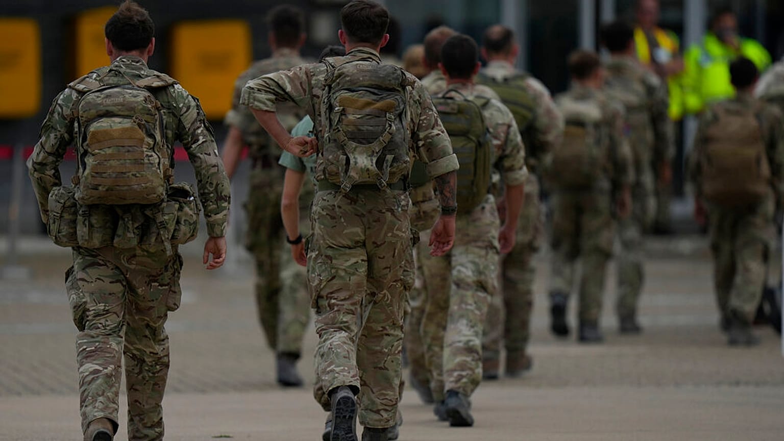BRITISH SOLDIERS