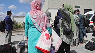 Delle rifugiate afghane al centro operativo di Avezzano