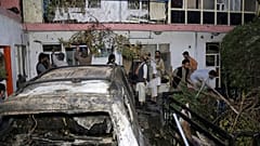 Zerstörtes Auto in Wohnhaus in Kabul nach US-Drohnenangriff