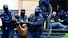 Vor richtungsweisender Entscheidung in Polen: Aktivisten dringen in Verfassungsgericht ein
