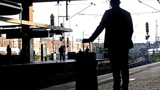 Wartender am Bahnhof Düsseldorf während des jüngsten Bahnstreiks am 24. August.