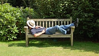 Should we all be offered siestas during hot weather?