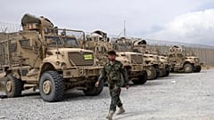 Bagram hava üssünde bırakılan MRAP araçları, 5 Temmuz 2021
