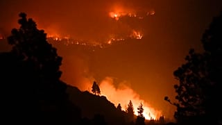 Incendies en Californie : des milliers de personnes évacuent la rive sud du lac Tahoe