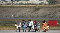 Yunanistan'daki kamptan Almanya'ya gönderilen mülteciler / ARŞİV