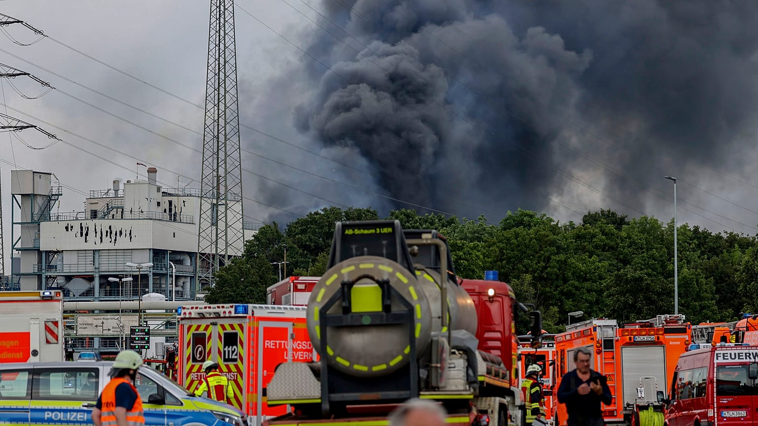 The explosion sent a dark cloud of smoke above Leverkusen.