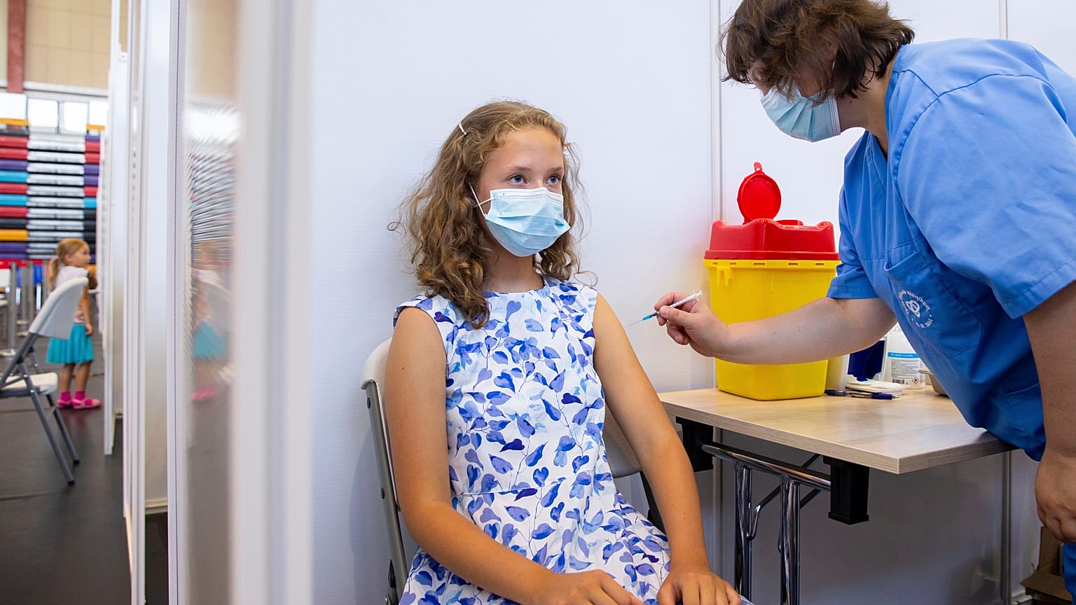 Rentrée des classes : le vaccin peut-il changer la donne ? 