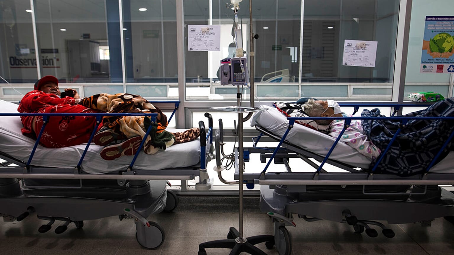 Archivo. Pacientes en un hospital de Zipaquira, en Colombia, el pasado junio.