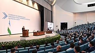 لقاء بين الرئيس الأوزبكي شوكت ميرزيوييف ورجال الأعمال المحليين