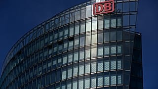 Germania, treni: scontro sindacati - Deutsche Bahn. Sciopero fino a martedì