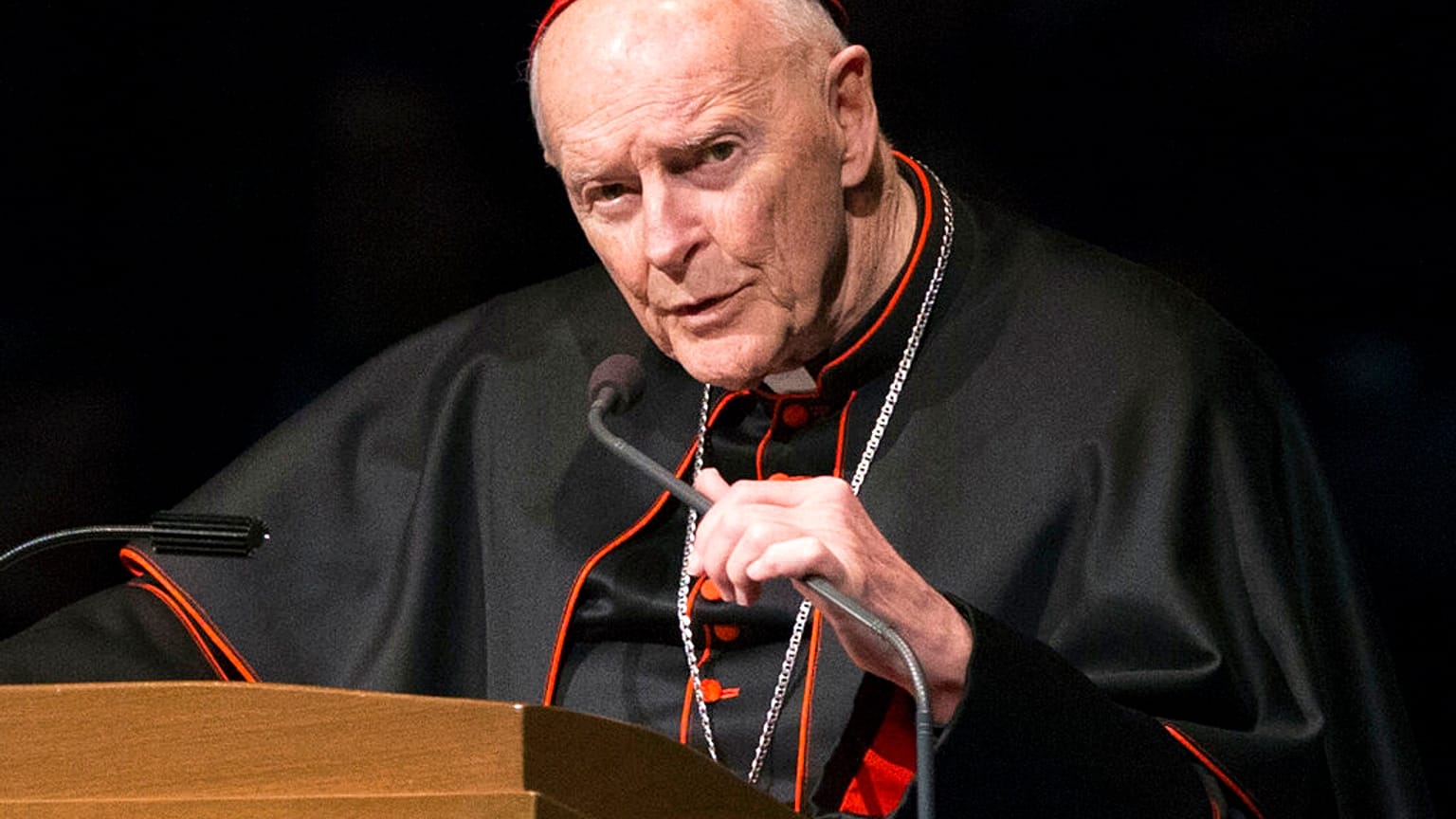 ABD Katolik Kilisesi eski Kardinali Theodore McCarrick.