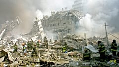 ABD'de 11 Eylül 2001'deki terör saldırılarında 4 yolcu uçağı kaçırılmış, uçaklardan ikisi İkiz Kuleler'e çarpmıştı.