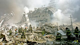 ABD'de 11 Eylül 2001'deki terör saldırılarında 4 yolcu uçağı kaçırılmış, uçaklardan ikisi İkiz Kuleler'e çarpmıştı.