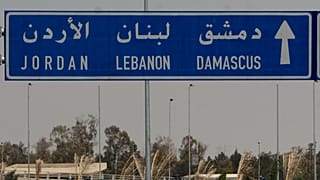 كما تعاني سوريا بدورها أزمة طاقة كهربائية حادة جراء النزاع الدائر فيها منذ 2011 فاقمتها العقوبات الاقتصادية المفروضة عليها