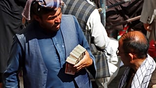Afganistan'da kara borsada doviz değişimi
