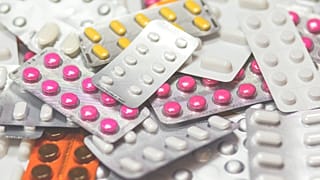 تأمل هذه المجموعات من خلال هذه الاتفاقات إلى إنهاء حوالى أربعة آلاف دعوى قضائية رفعتها عشرات الولايات الأميركية والسلطات المحلية