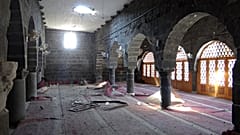 Dera el-Beled mahallesinde Suriye ordusunun saldırısı sonucu Omari Camiinde oluşan hasar