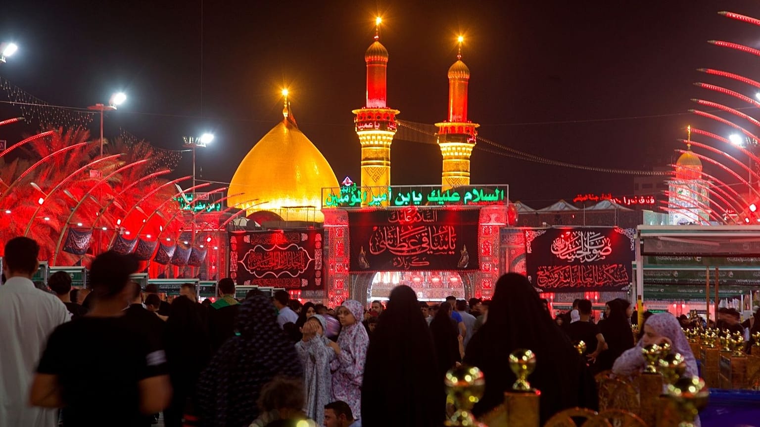 حرم امام سوم شیعیان در شهر کربلا