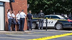 Adının Byran James Riley olduğu belirlenen 33 yaşındaki eski keskin nişancı ABD Florida'da 4 kişiyi öldürdü.
