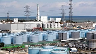 Fukuşima Daiçi nükleer tesisinde atık su depolayan tanklar