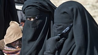 Suriye'de kamplarda tutuklu kalan IŞİD üyeleri