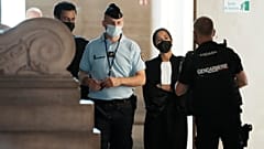A advogada de Salah Abdeslam, o  principal acusado, à chegada a tribunal