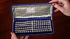 Bracelets de la reine de France Marie-Antoinette seront mis aux enchères le 9 novembre prochain, Genève, 8/09/2021