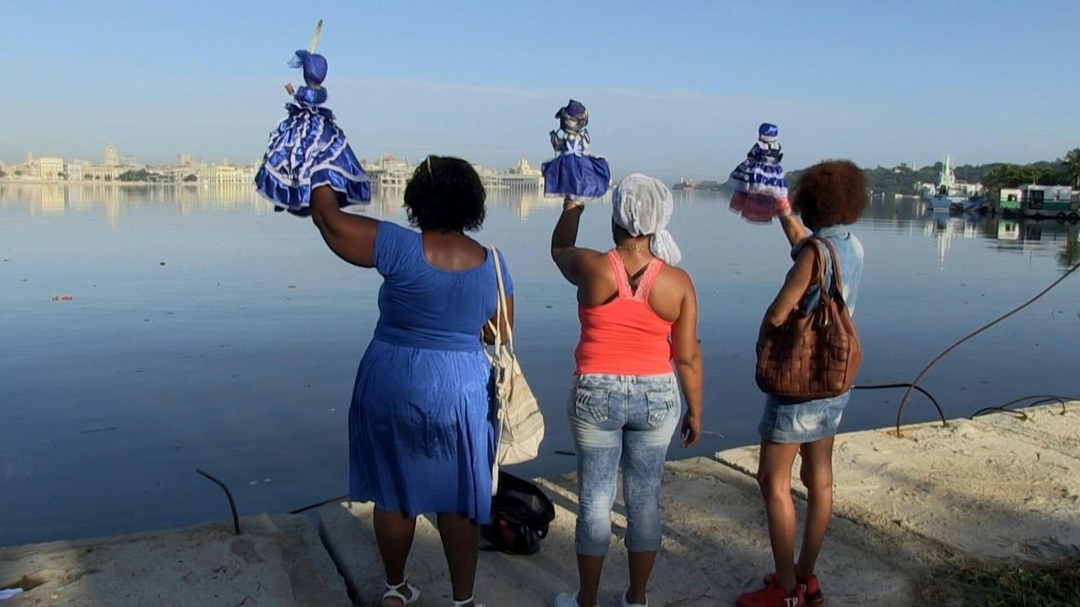 Cubanos rezan a la Virgen de la Regla por el fin de la pandemia